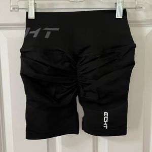 ECHT scrunch shorts